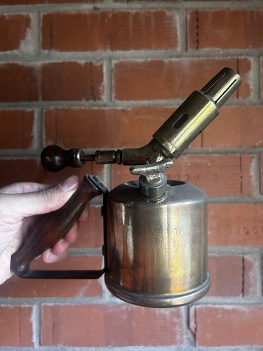 Blow lamp early - blow,